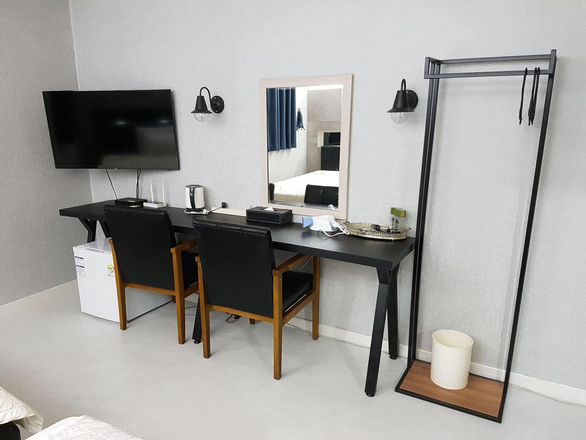 New Boolim Tourist Hotel Seoul Bagian luar foto