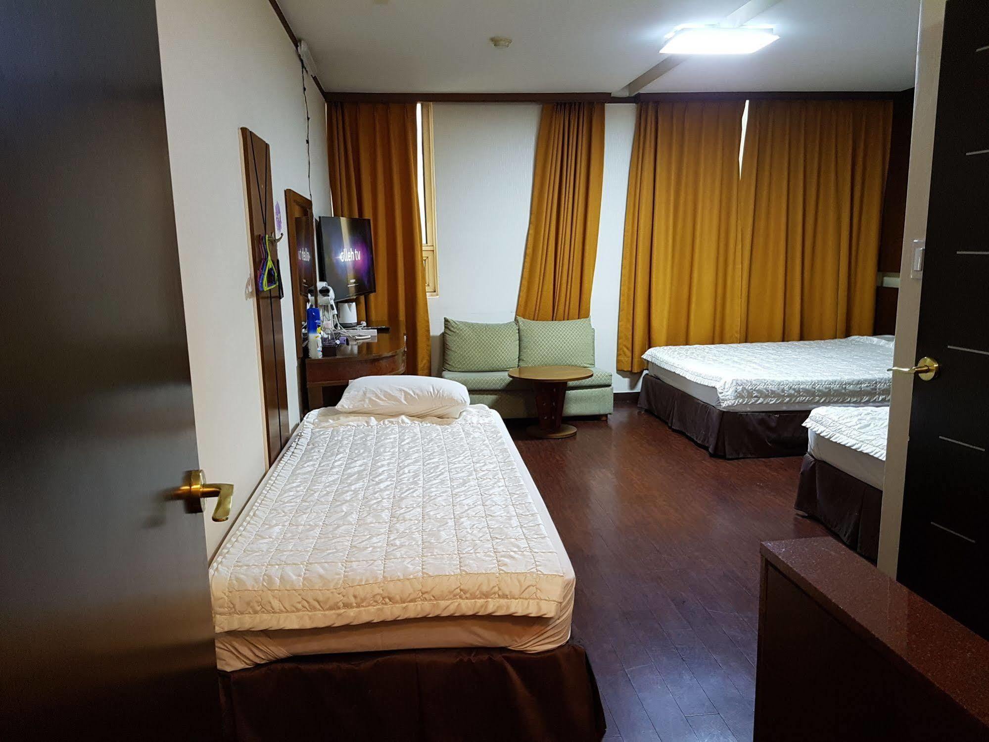 New Boolim Tourist Hotel Seoul Bagian luar foto